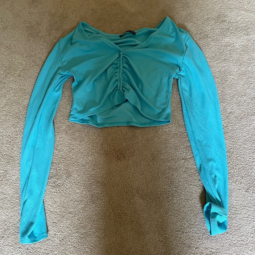 Zara cropped long sleeve top size small